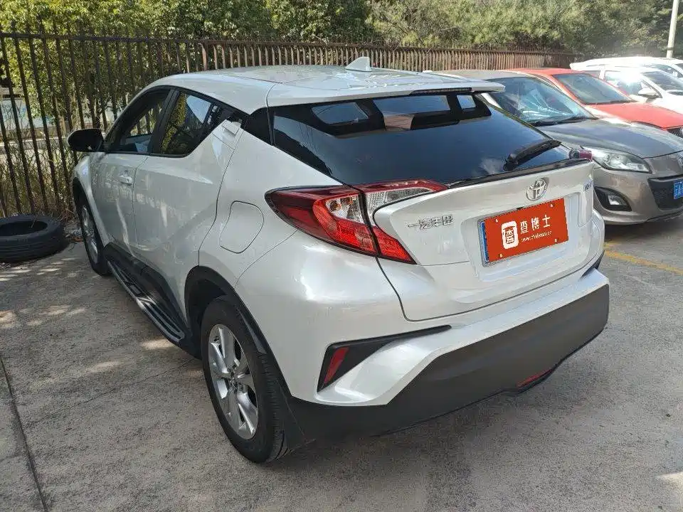 Toyota IZOA — миниатюра 4
