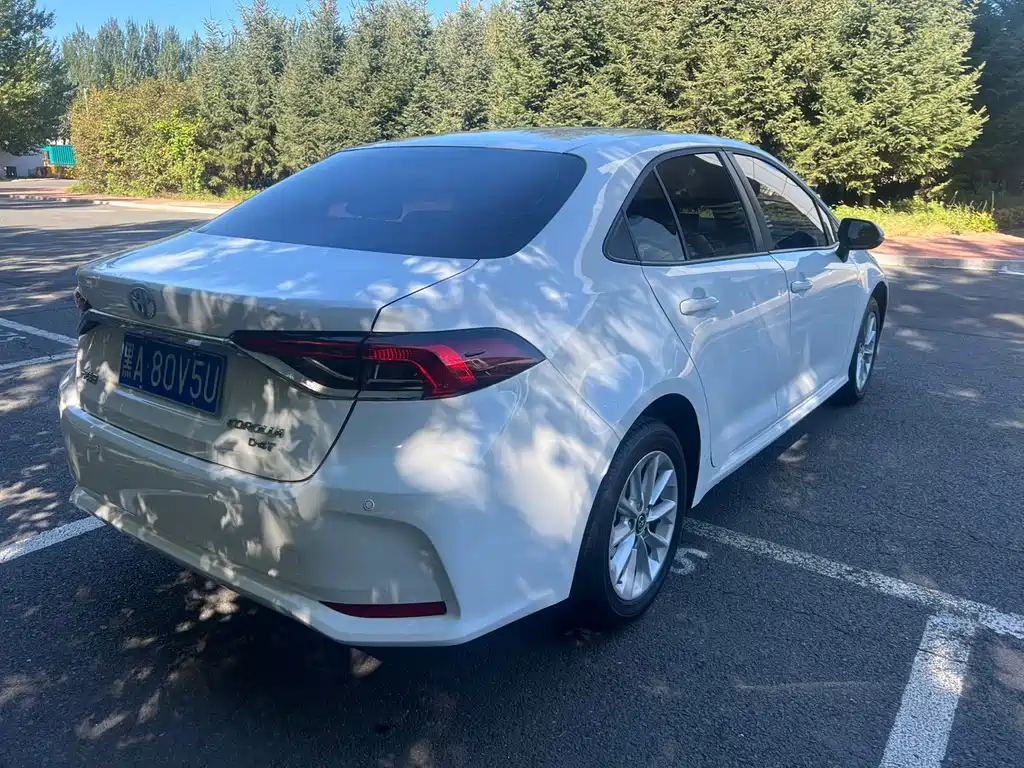 Toyota Corolla — миниатюра 4
