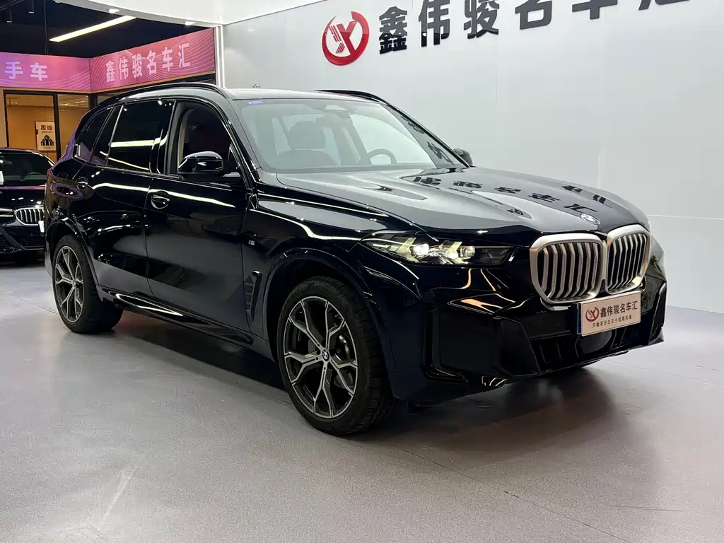 BMW X5 2025 xDrive 30Li Premium M Sport