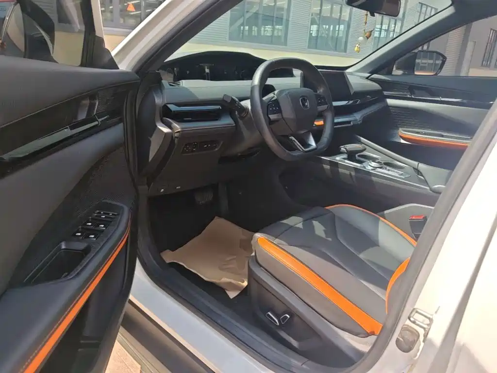 Changan UNI-V — миниатюра 12
