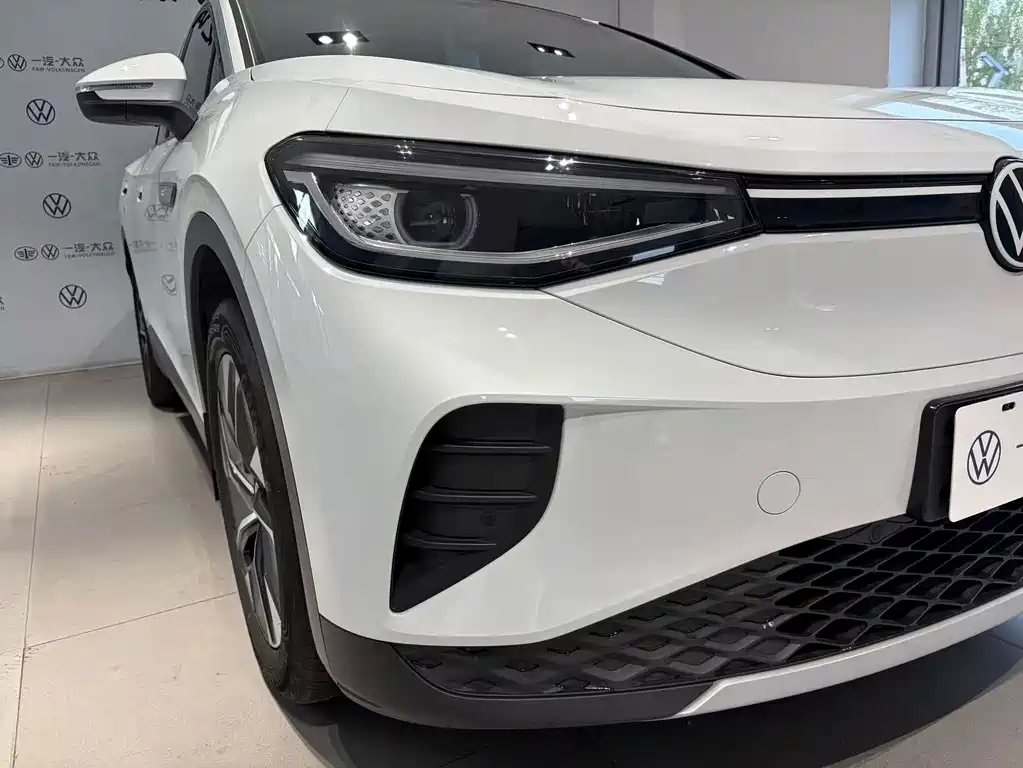 Volkswagen ID.4 Crozz — миниатюра 3