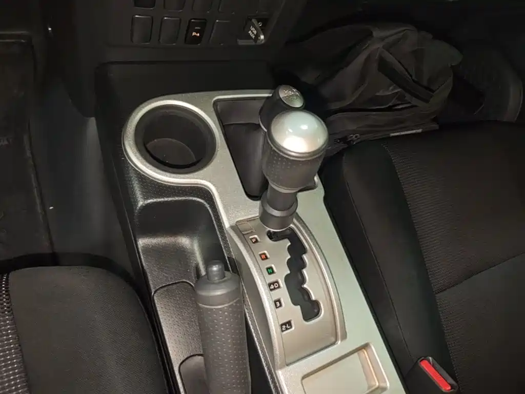 Toyota FJ Cruiser — миниатюра 14