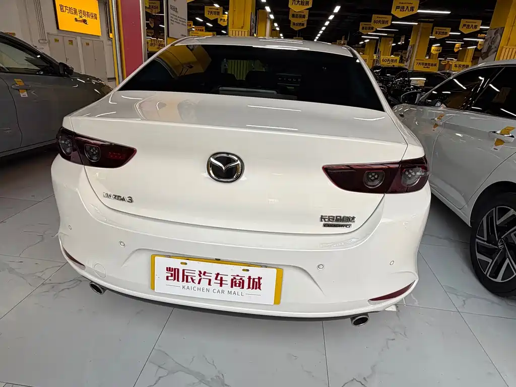 Mazda 3 Axela — миниатюра 5