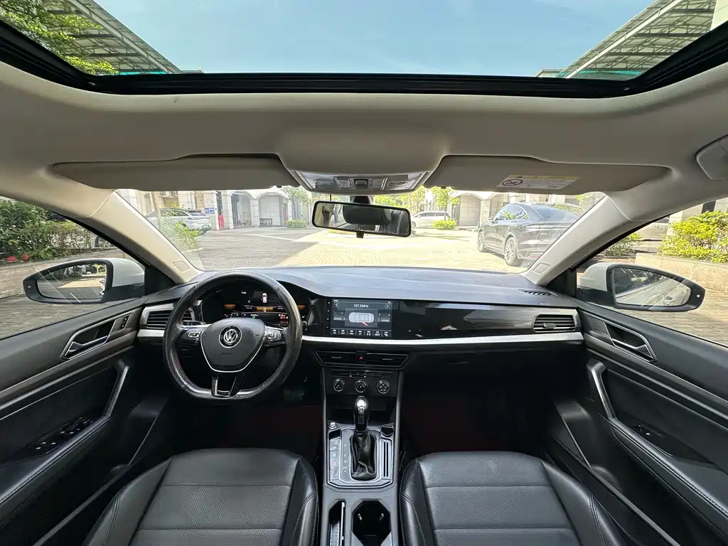 Volkswagen Lavida 2022 1.5L AT Comfort