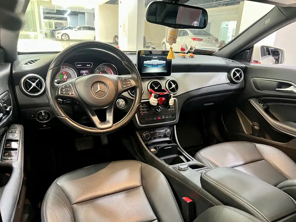 Mercedes-Benz CLA 2015 CLA 200