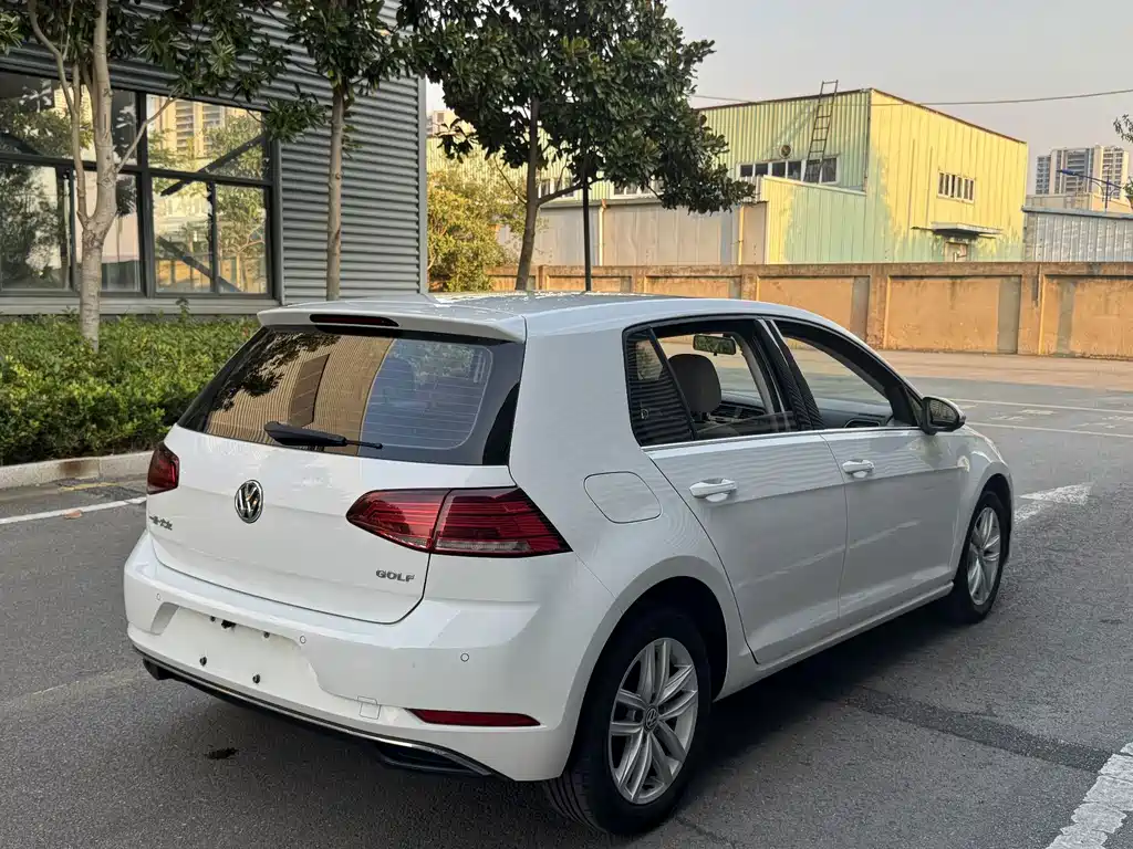 Volkswagen Golf — миниатюра 4