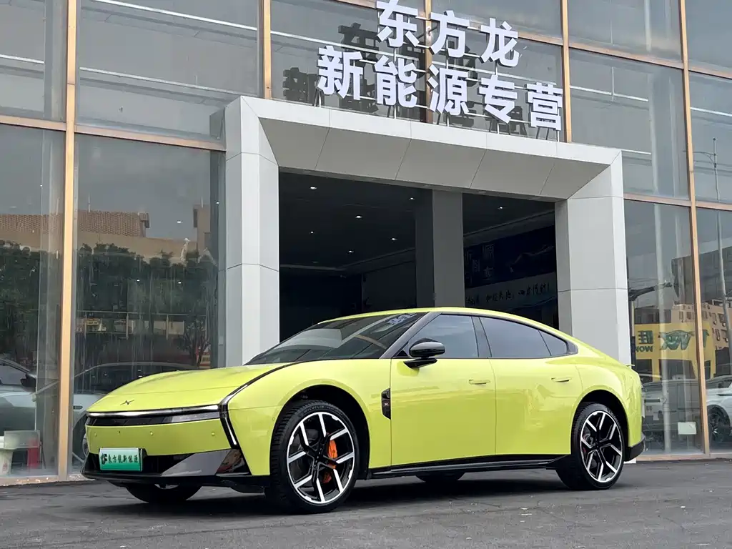 XPeng P7 — миниатюра 3