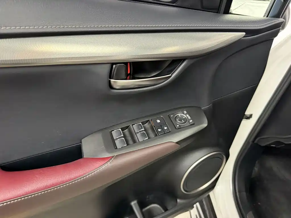 Lexus NX — миниатюра 7