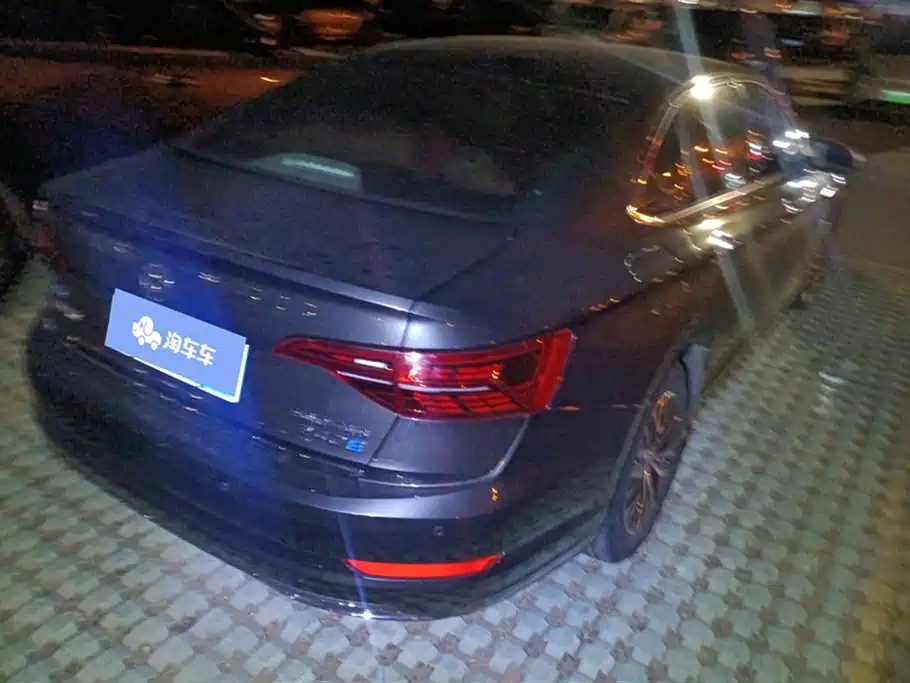 Volkswagen Sagitar 2019 280TSI DSG Comfort VI