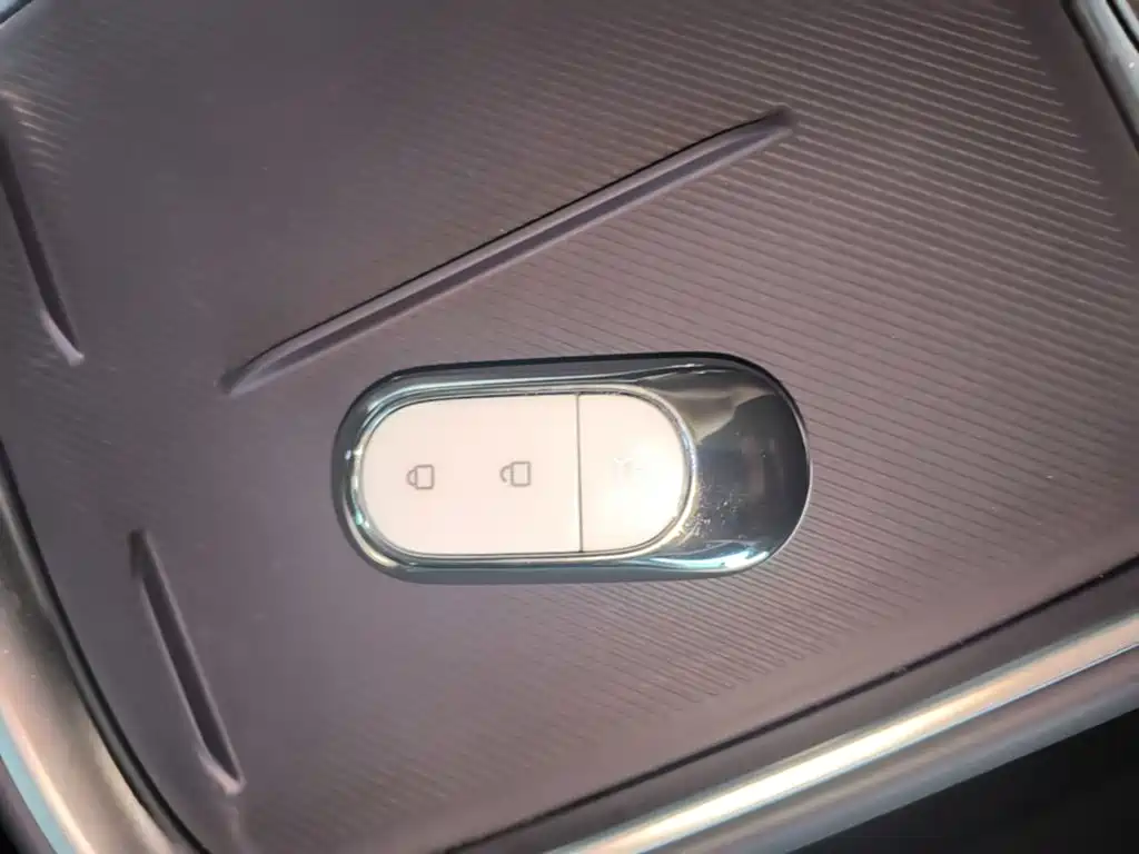 Leapmotor Leapmotor B10 — миниатюра 9