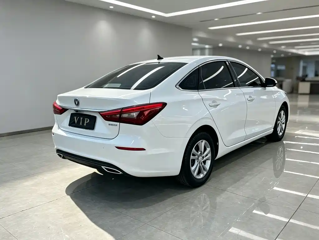 Changan Eado — миниатюра 7