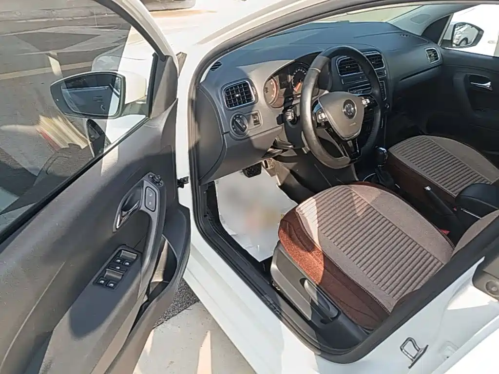 Volkswagen Polo — миниатюра 16
