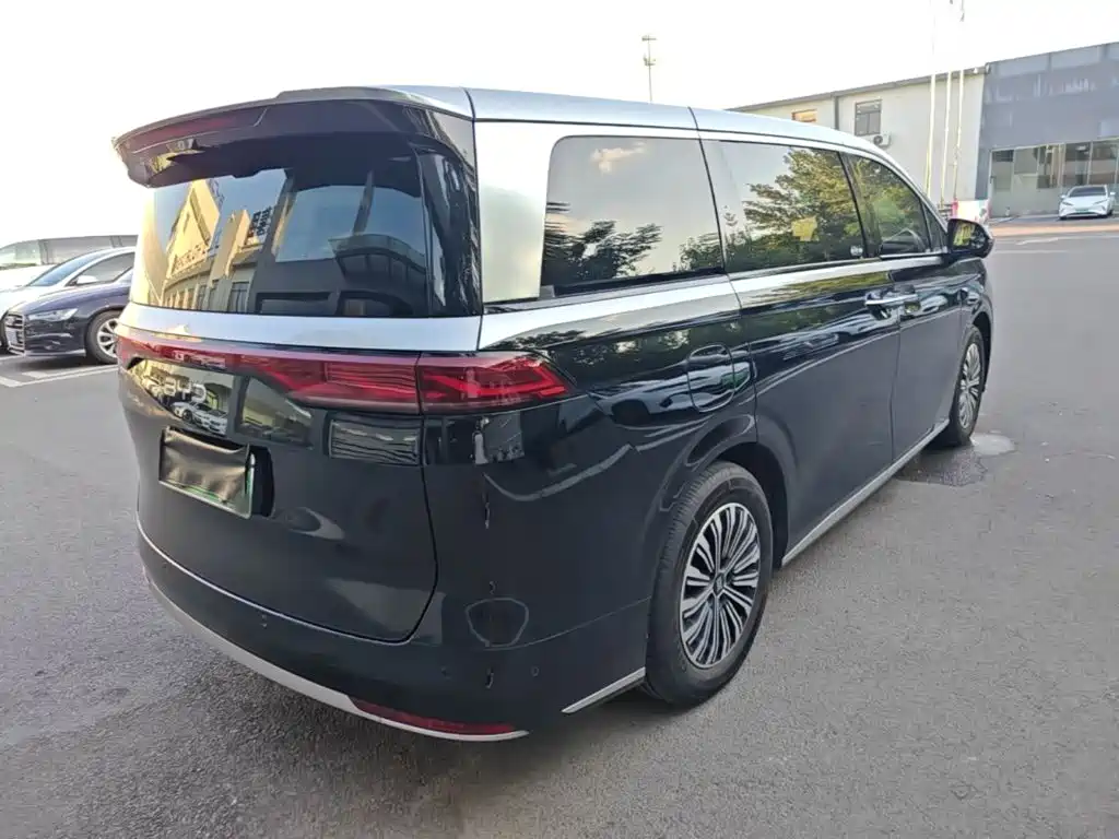 BYD Xia — миниатюра 7