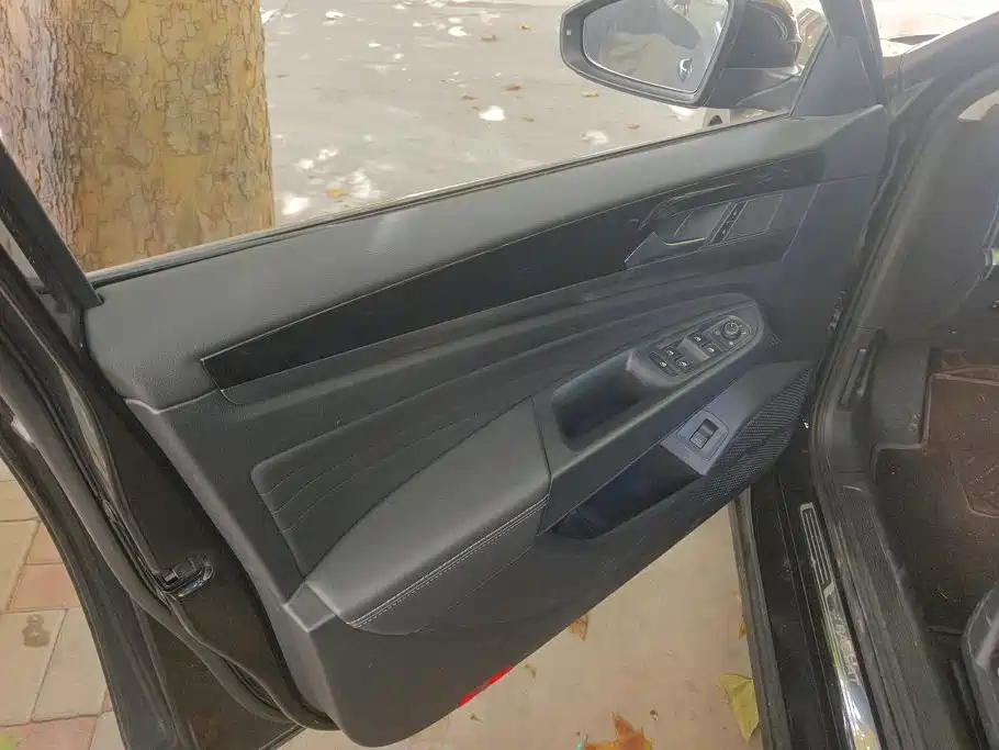 Volkswagen Passat — миниатюра 7