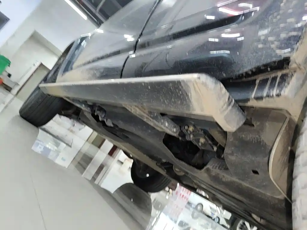 Land Rover Defender — миниатюра 22