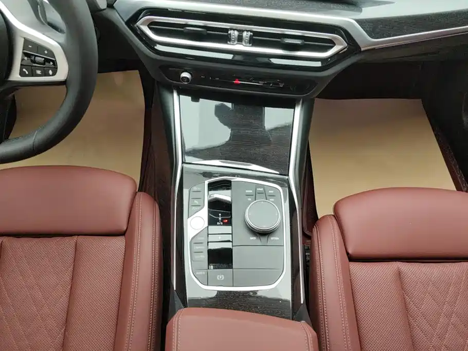 BMW 3 Series — миниатюра 16