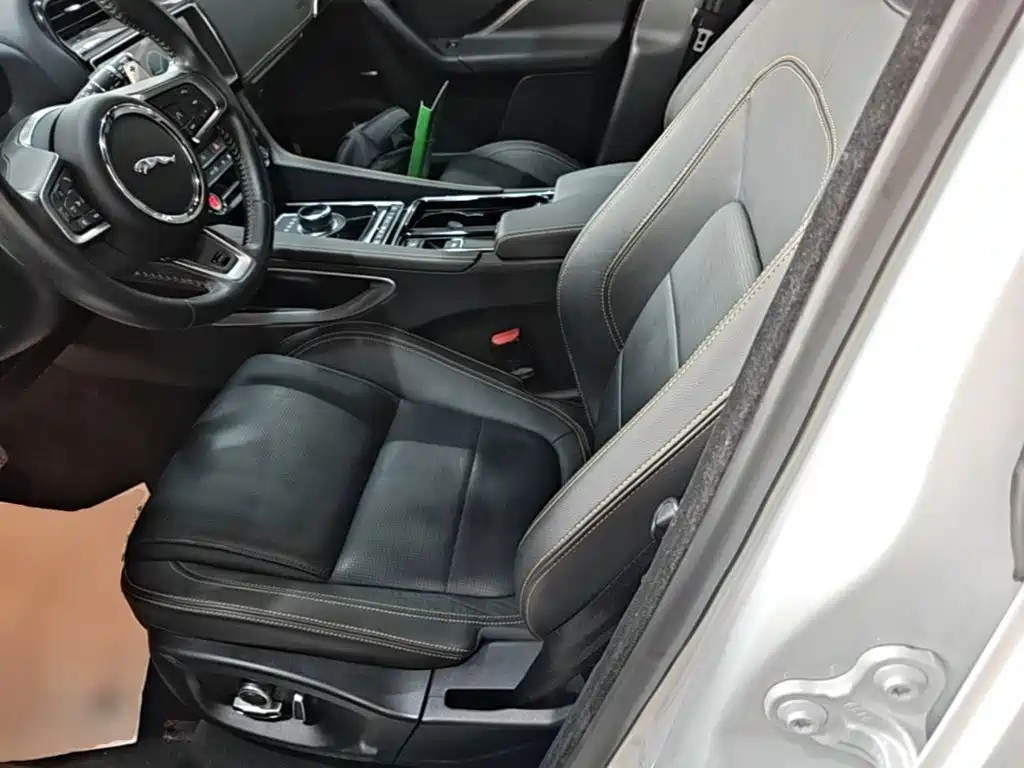 Jaguar F-PACE — миниатюра 15