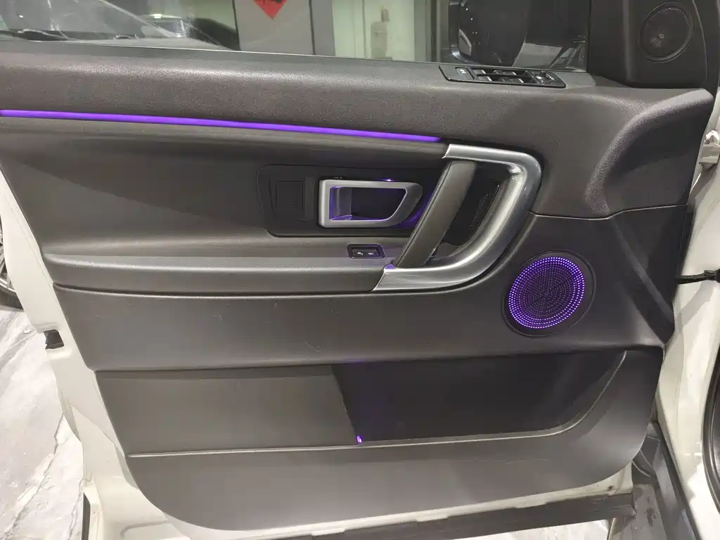 Land Rover Discovery Sport — миниатюра 19