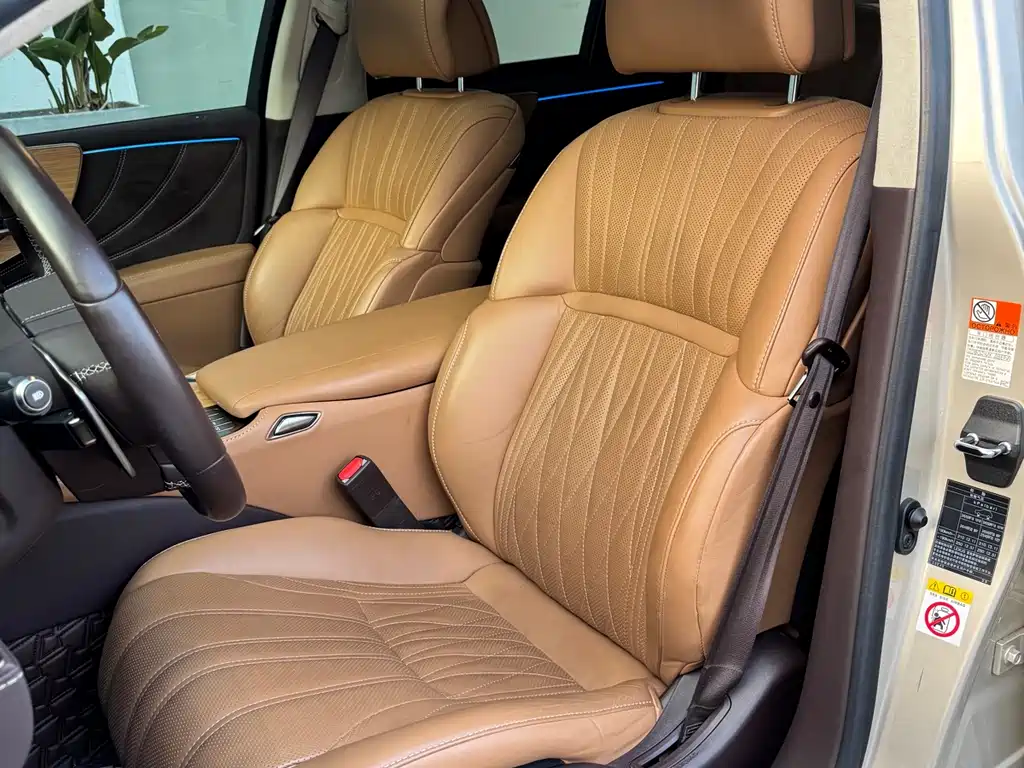 Lexus LS 2018 500h Luxury V