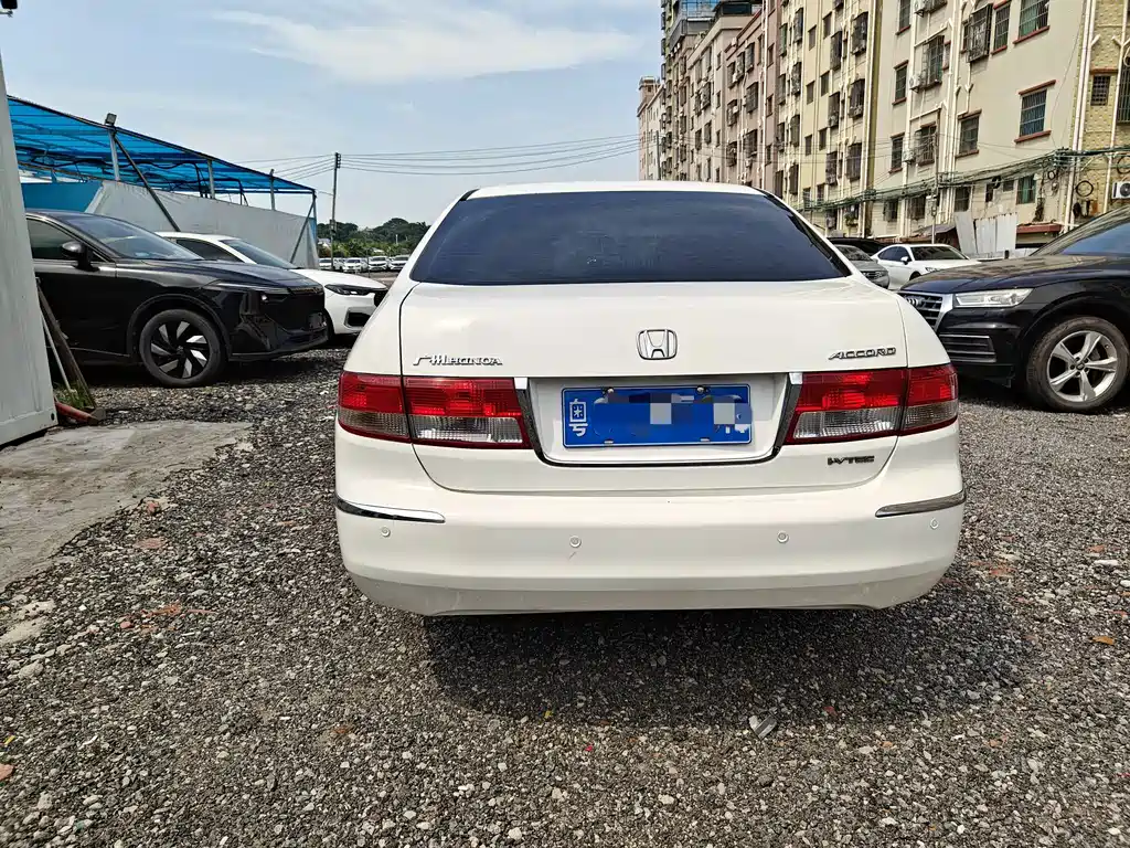 Honda Accord — миниатюра 4