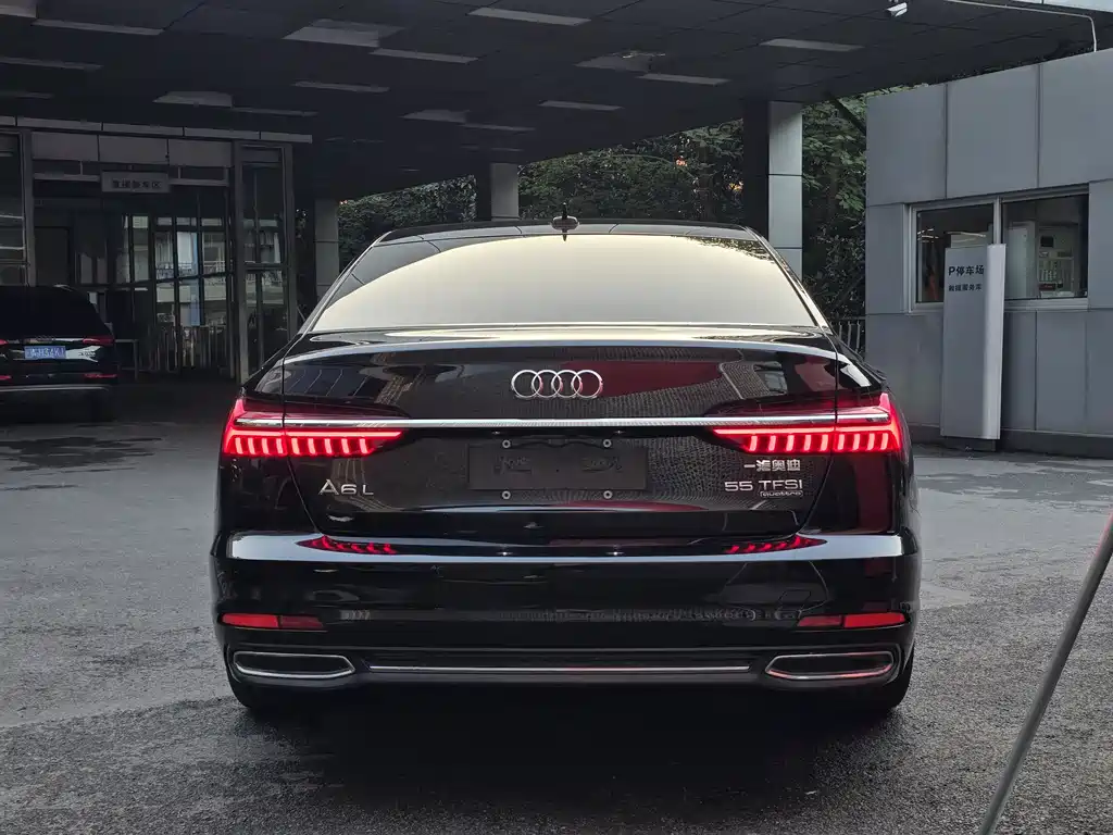 Audi A6L 2022 55 TFSI quattro Premium