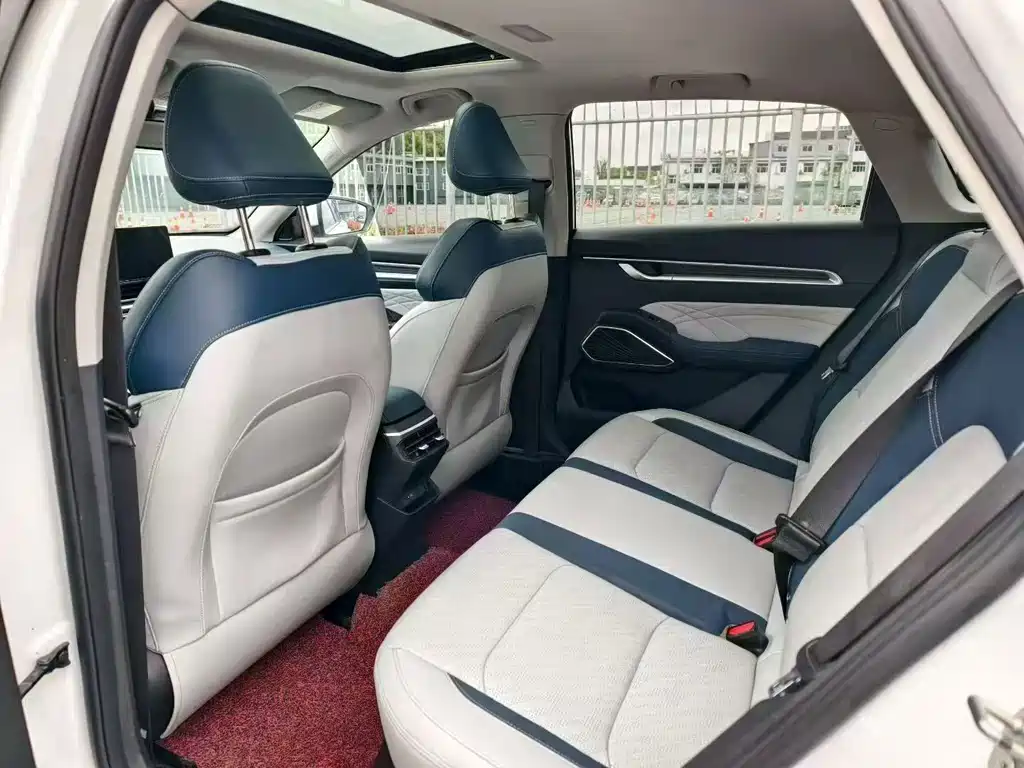 Geely Emgrand — миниатюра 5