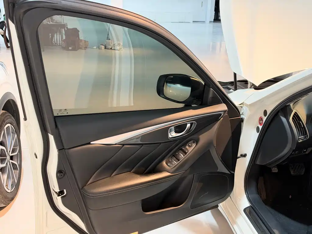 Infiniti Q50L — миниатюра 11