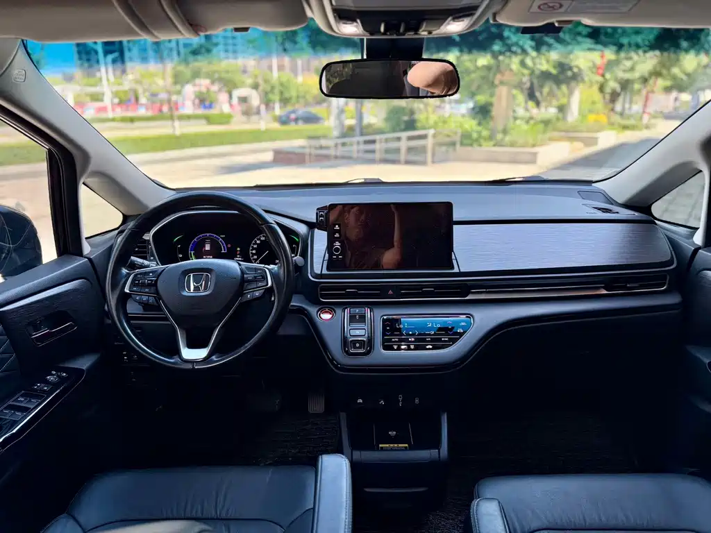 Honda Elysion — миниатюра 5