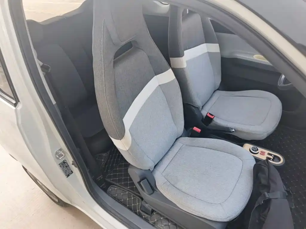 Wuling MINIEV — миниатюра 25