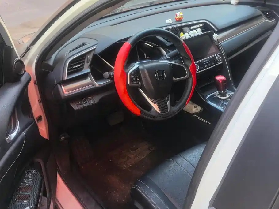 Honda Civic — миниатюра 9