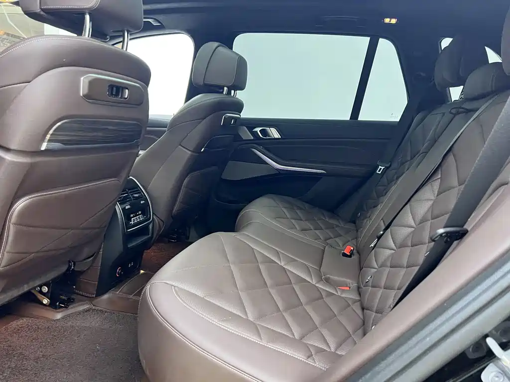 BMW X5 — миниатюра 13