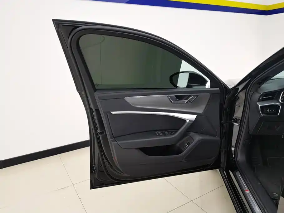 Audi A6L 2024 45 TFSI