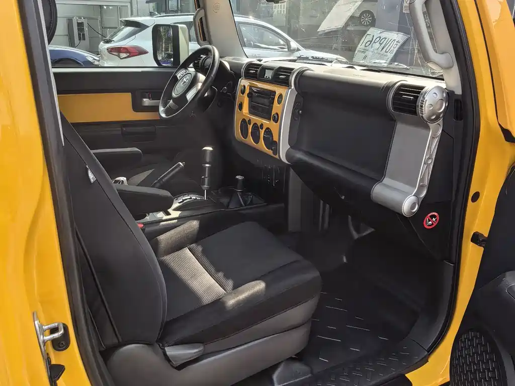 Toyota FJ Cruiser — миниатюра 19