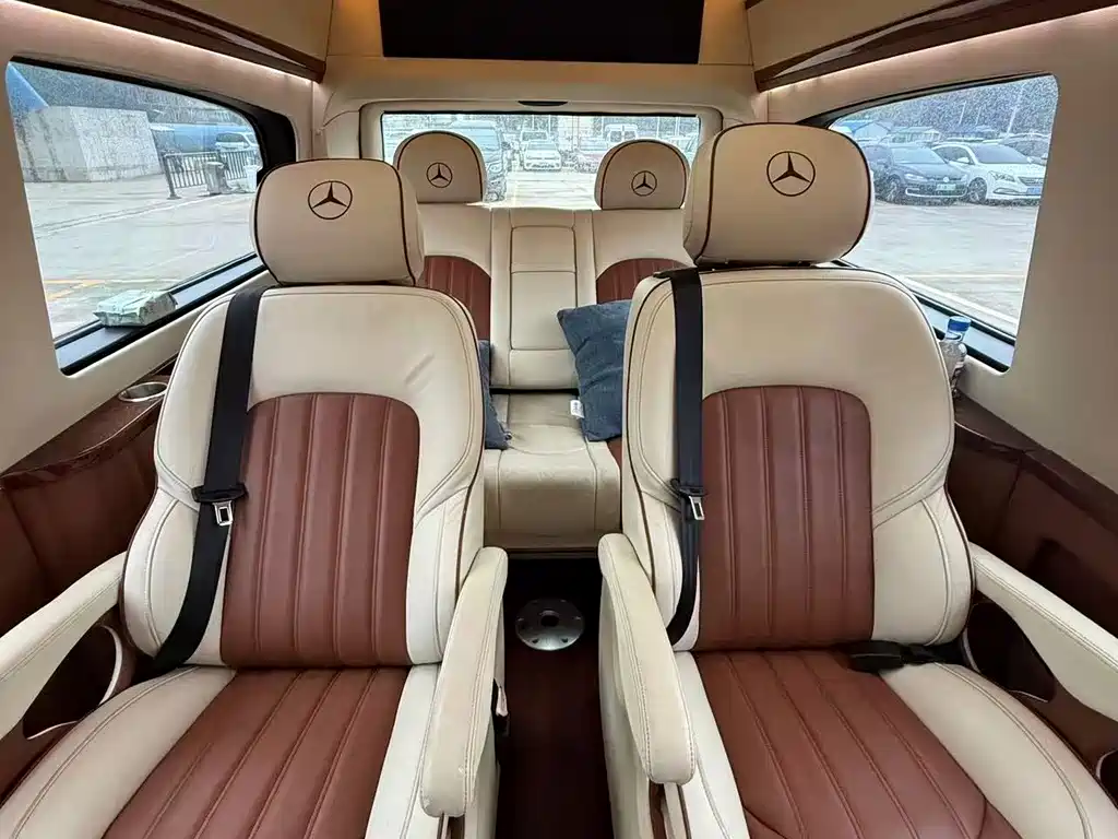 Mercedes-Benz Vito — миниатюра 7