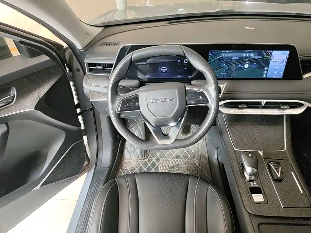 Venucia V — миниатюра 11