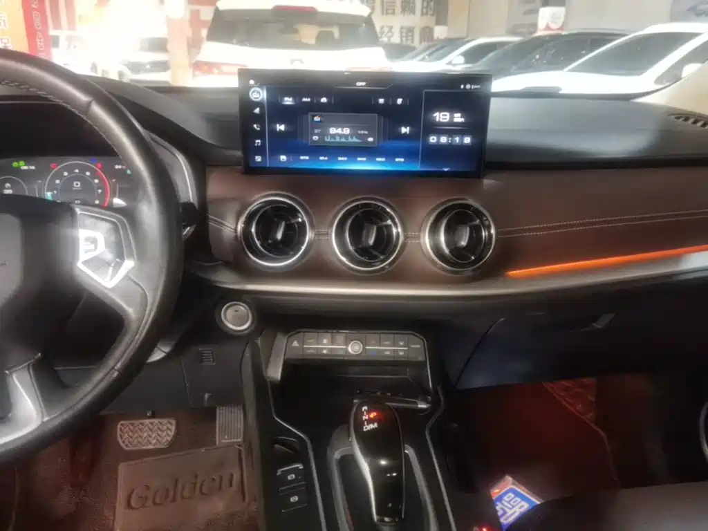 Wey Wey VV6 — миниатюра 13