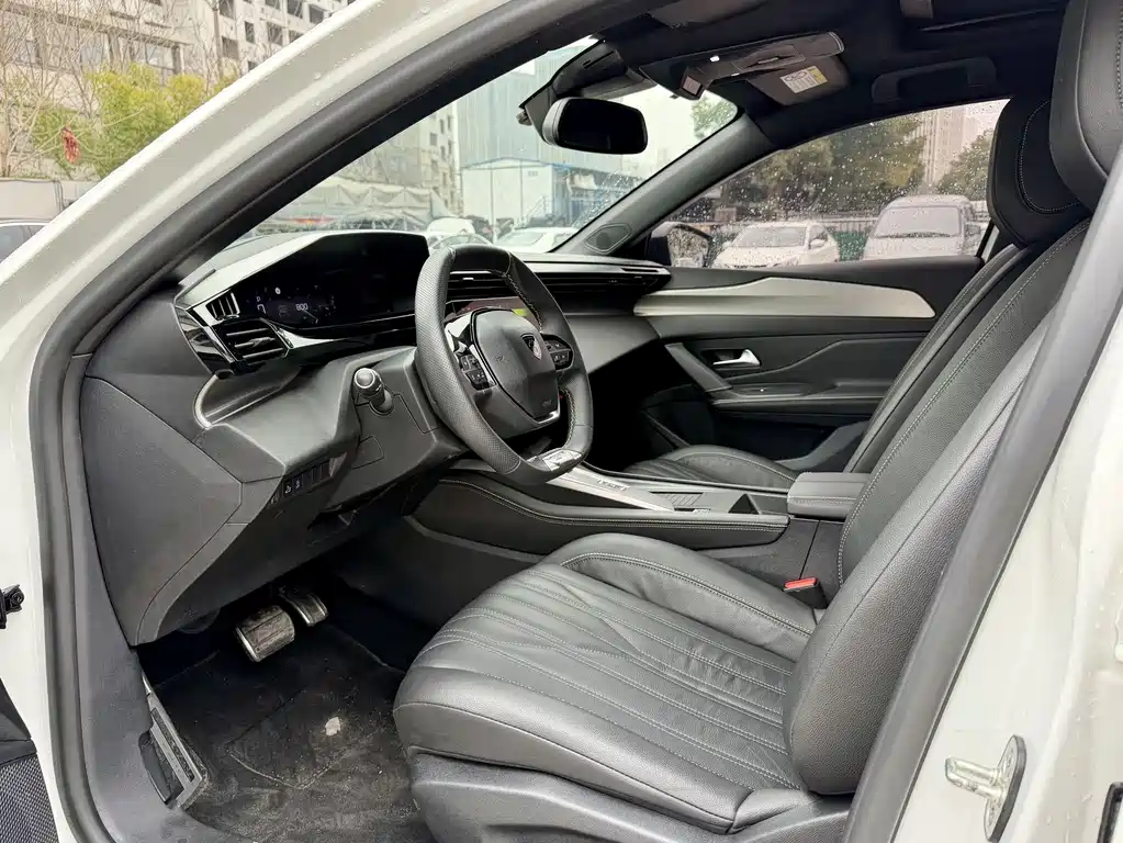 Peugeot 408X