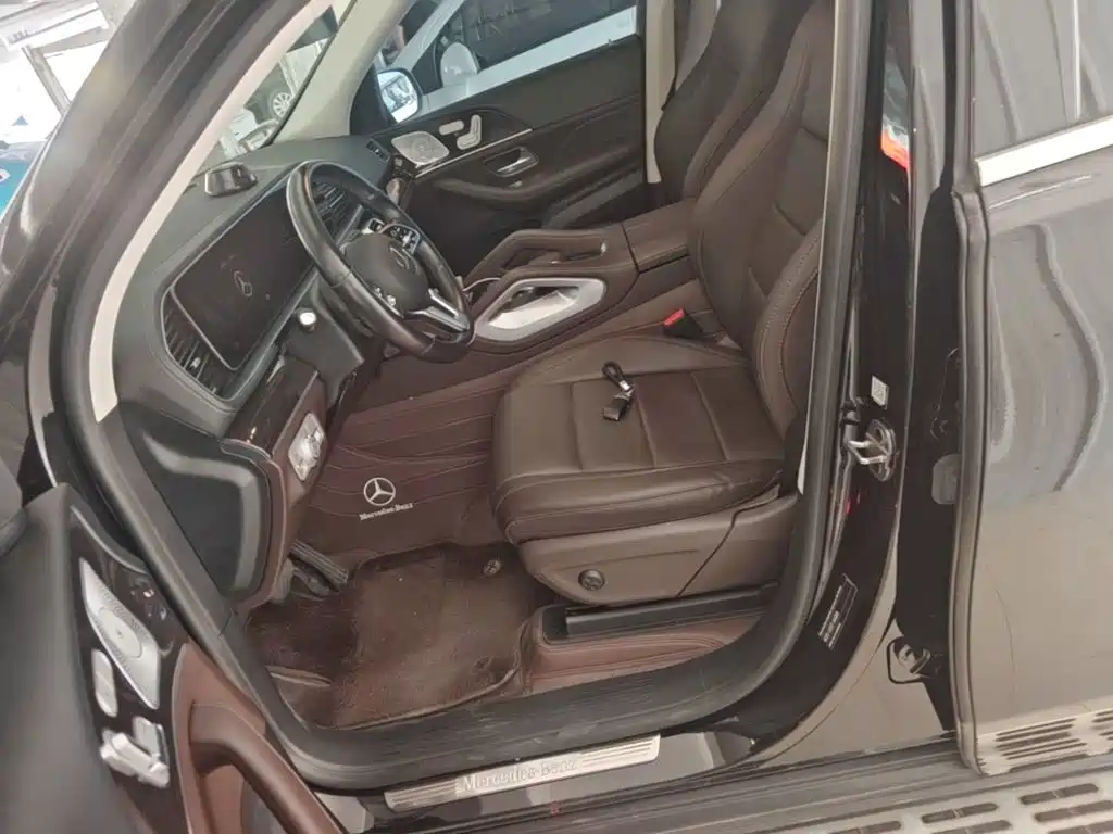 Mercedes-Benz GLE (Import) — миниатюра 15