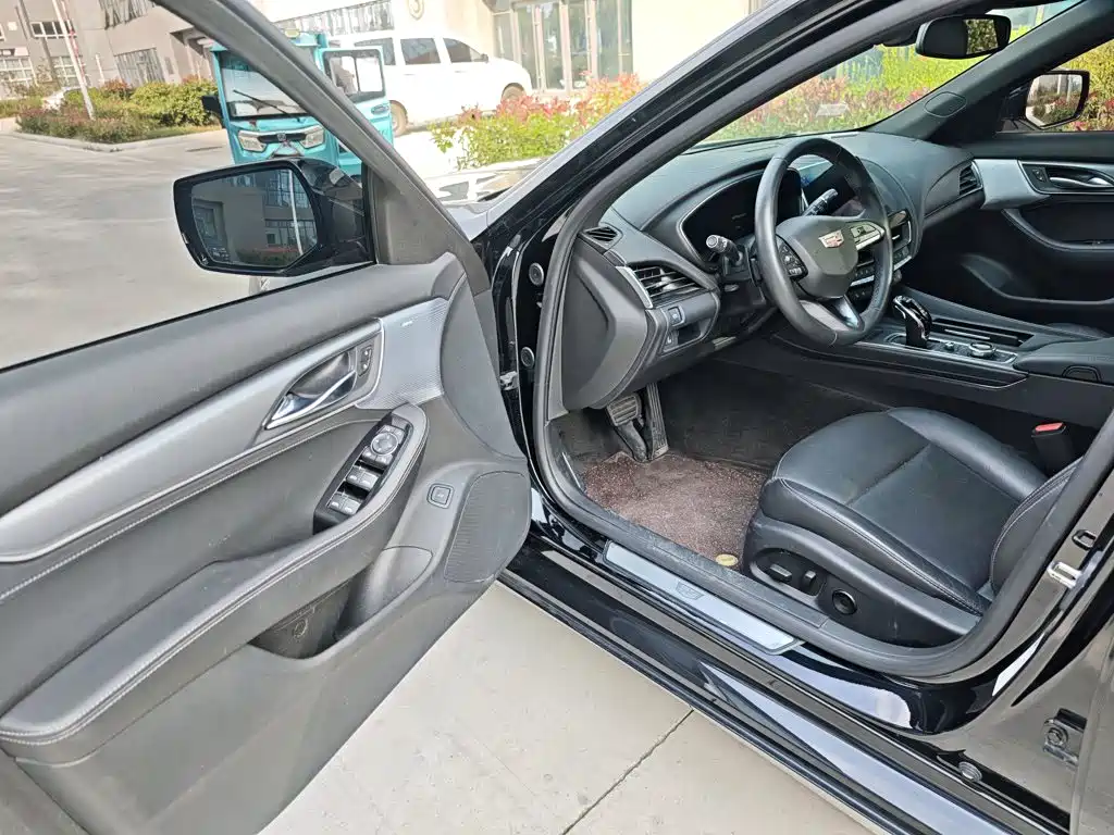 Cadillac CT5 — миниатюра 16