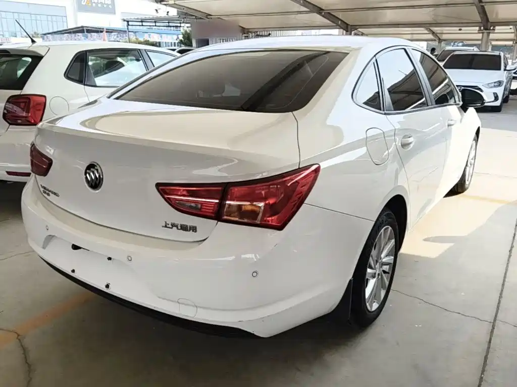 Buick Verano — миниатюра 7