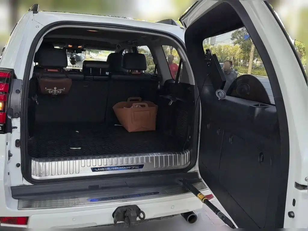 Toyota Prado — миниатюра 20