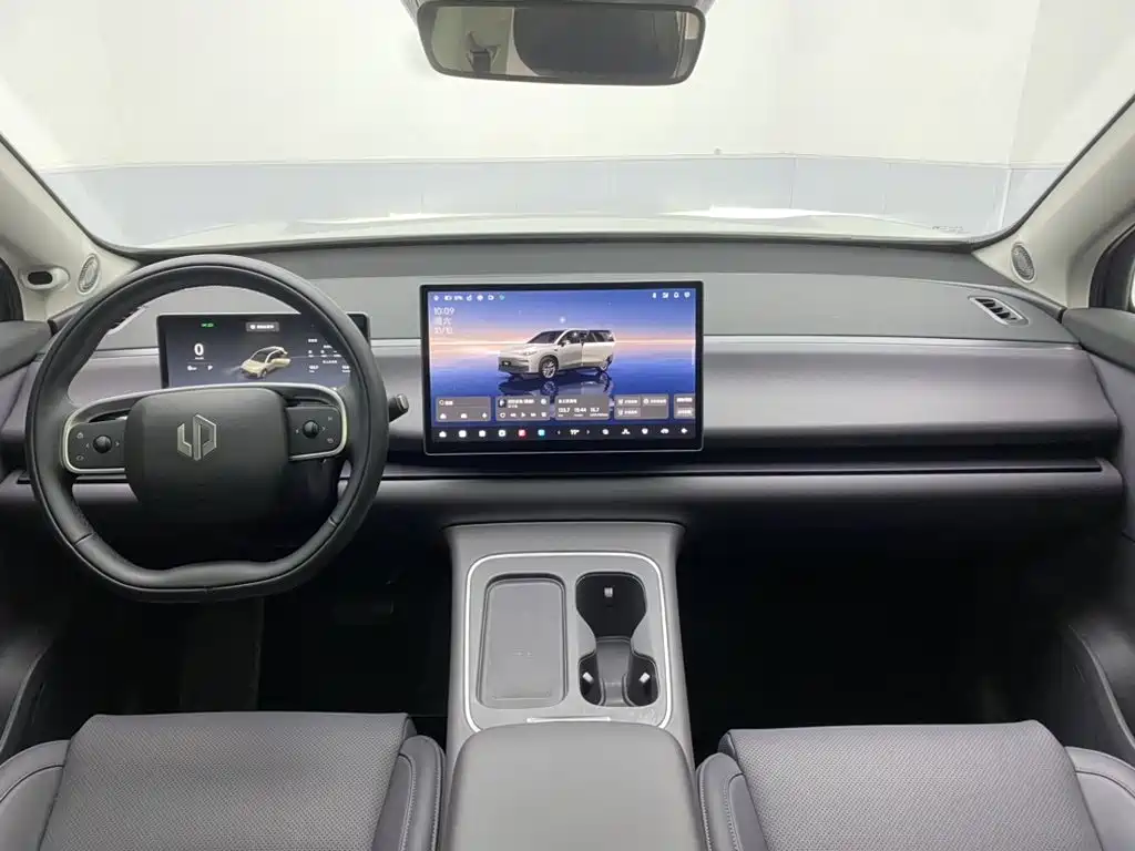 Leapmotor Leapmotor C10 — миниатюра 13