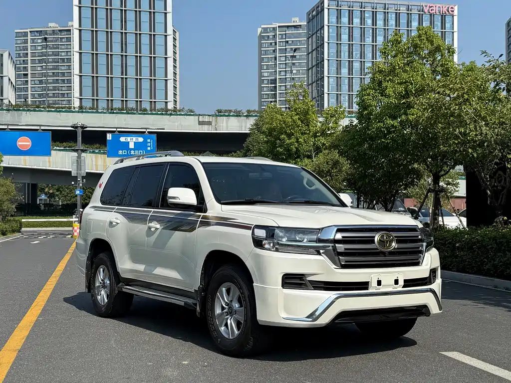 Toyota Land Cruiser — миниатюра 3