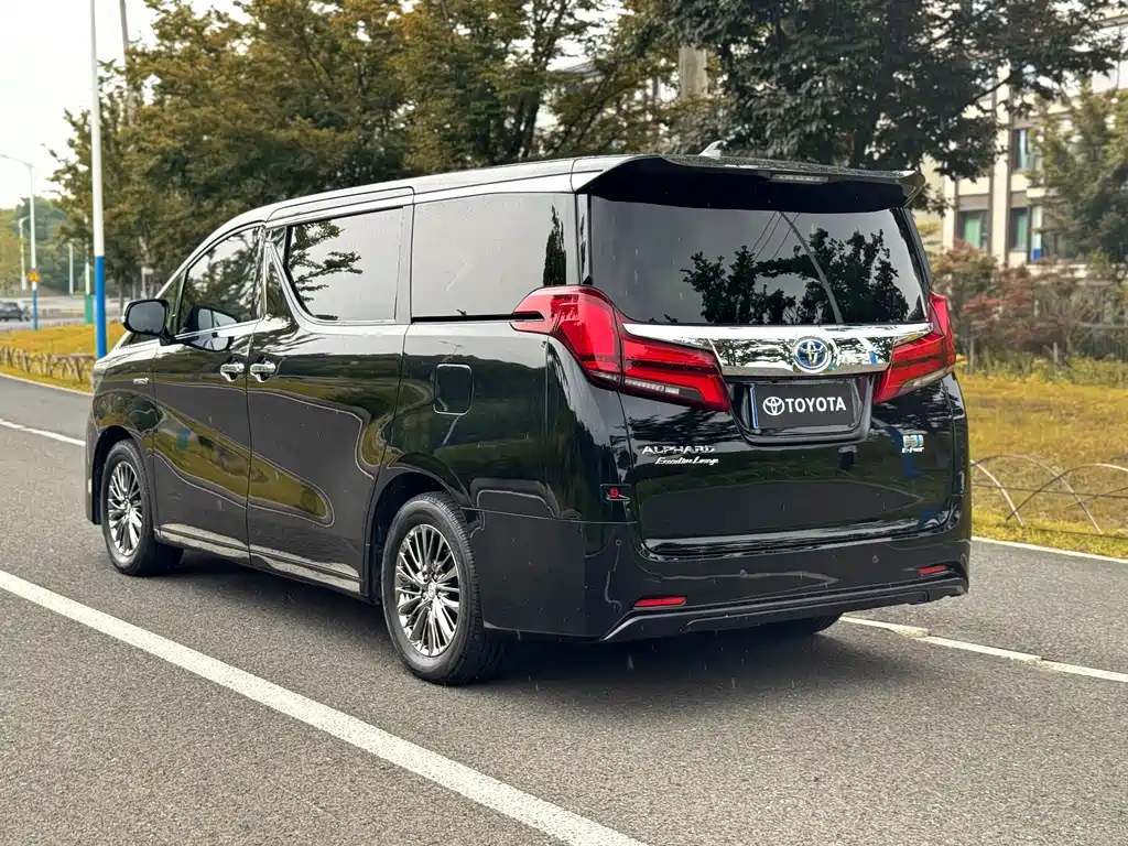 Toyota Alphard 2020 2.5L Luxury
