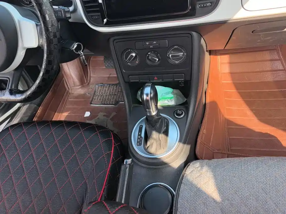 Volkswagen Beetle — миниатюра 16