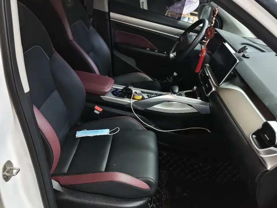 Geely Binyue — миниатюра 8