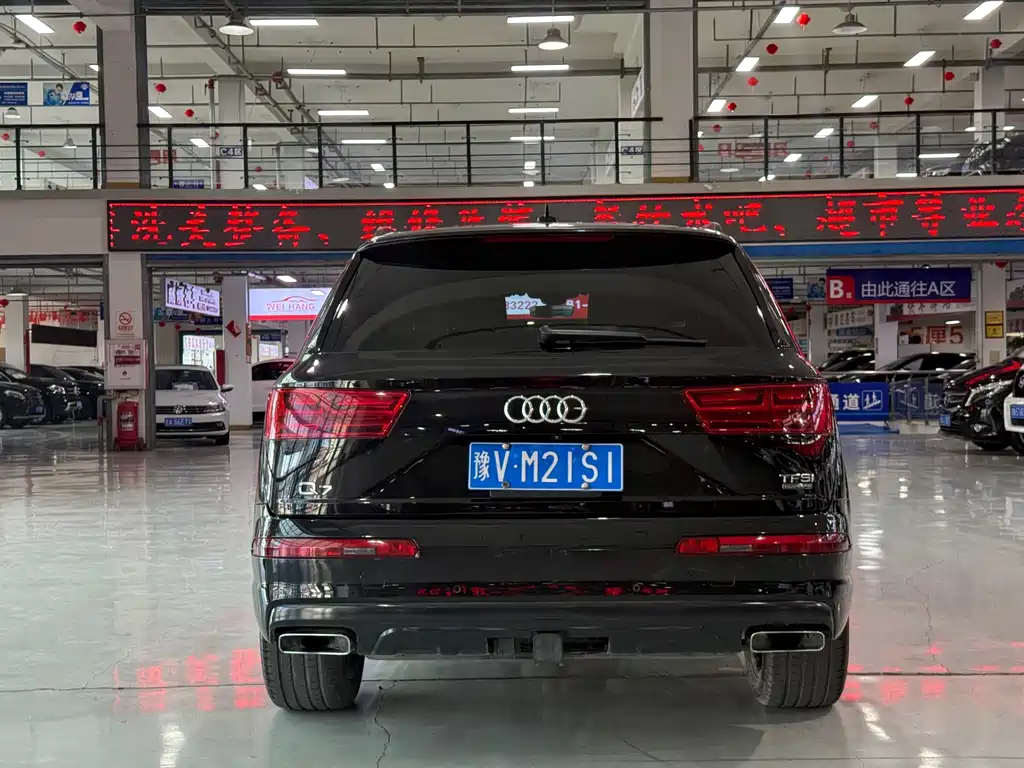 Audi Q7 — миниатюра 4