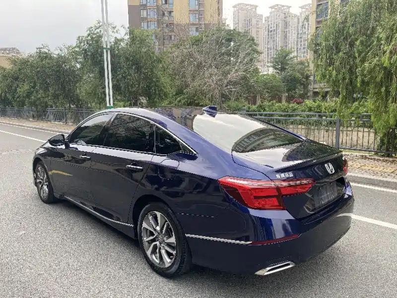 Honda Inspire — миниатюра 9