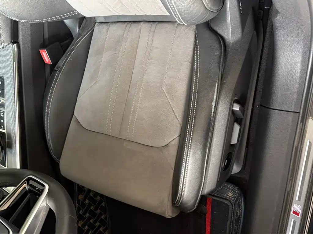 Audi A6L — миниатюра 15