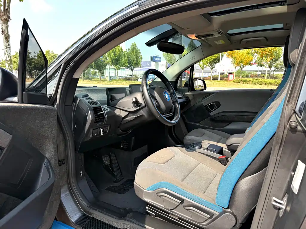 BMW i3 (Import) — миниатюра 7